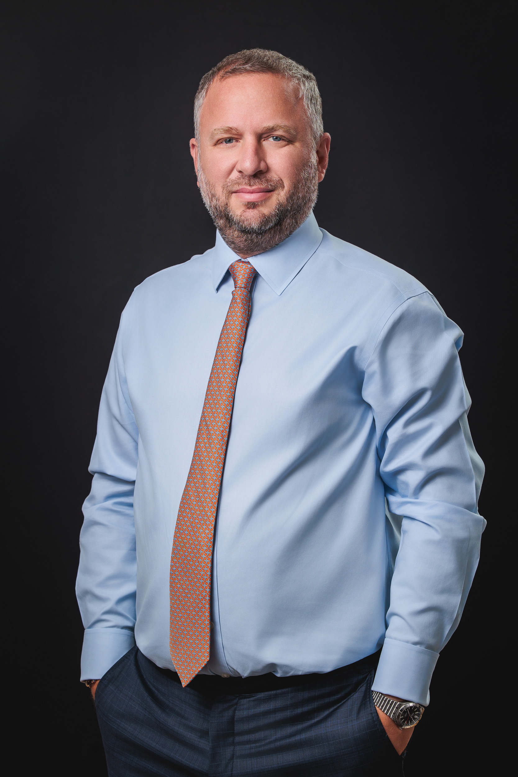 natural colours / black back.